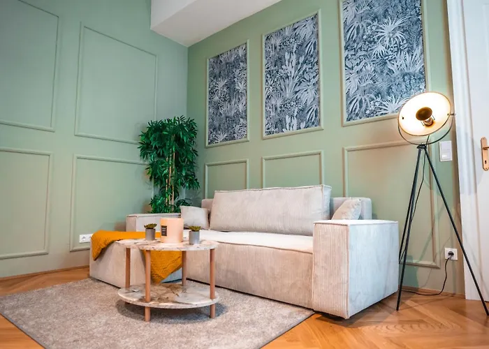 Erstklassiges Apartment In Schloss Naehe