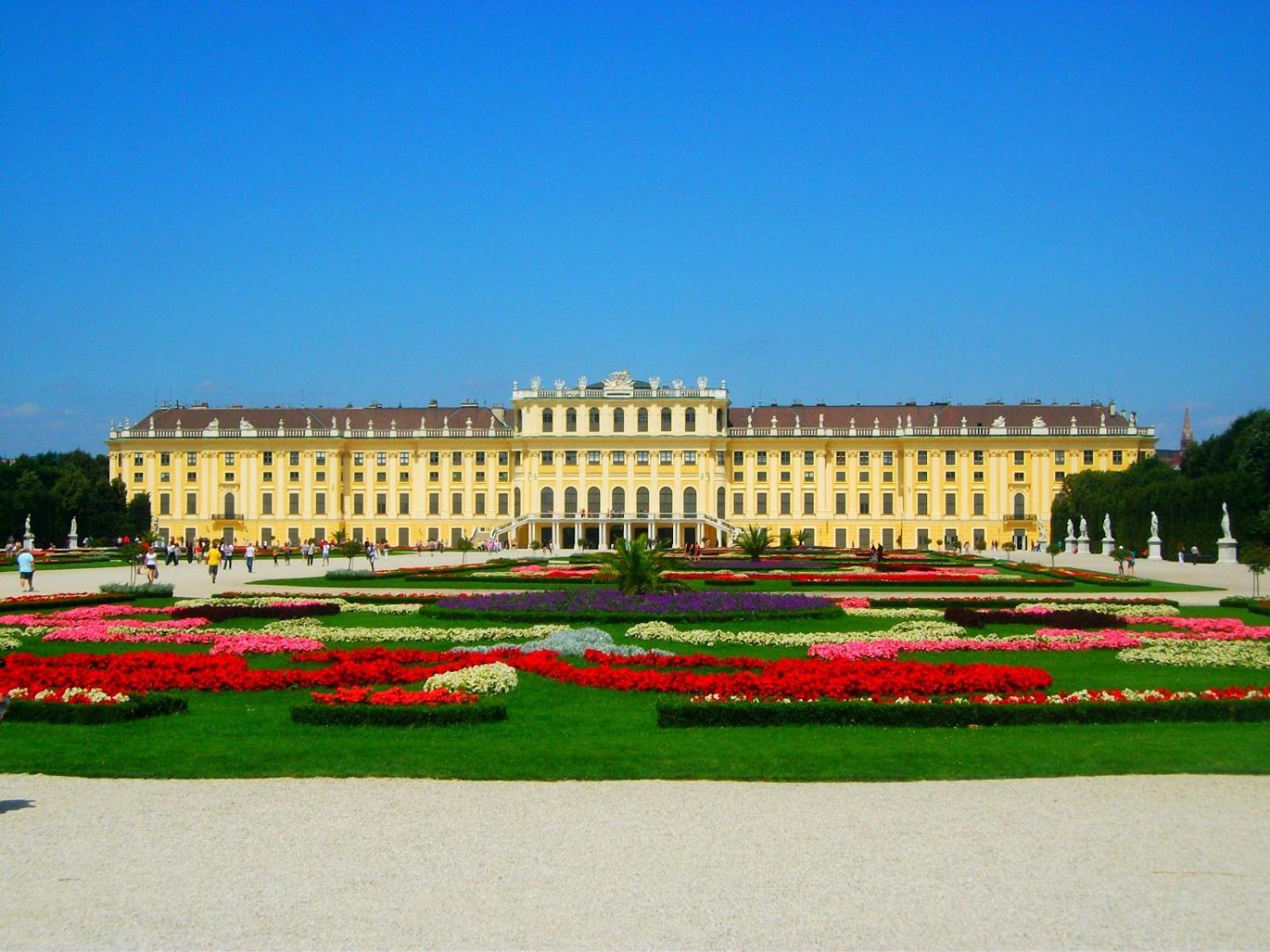 Erstklassiges In Schloss Naehe Apartment